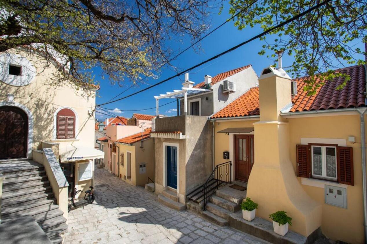 Apartments Myrjam Baška Exteriör bild
