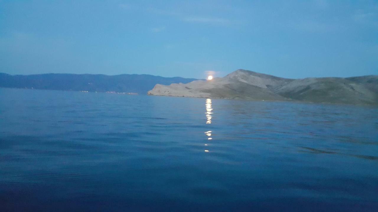 Apartments Myrjam Baška Exteriör bild
