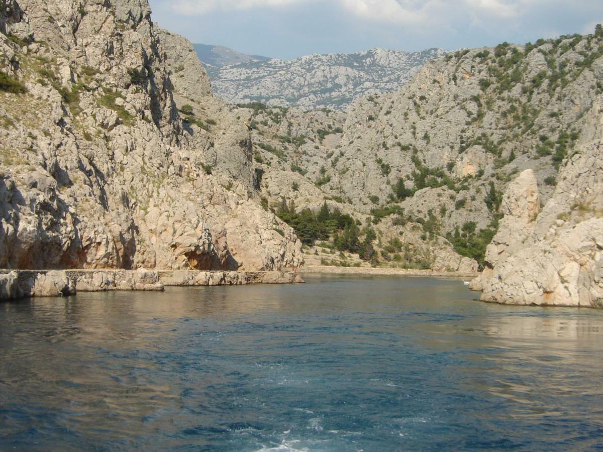 Apartments Myrjam Baška Exteriör bild